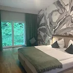 Szálloda Wellnesshotel Waldquartier Gmbh