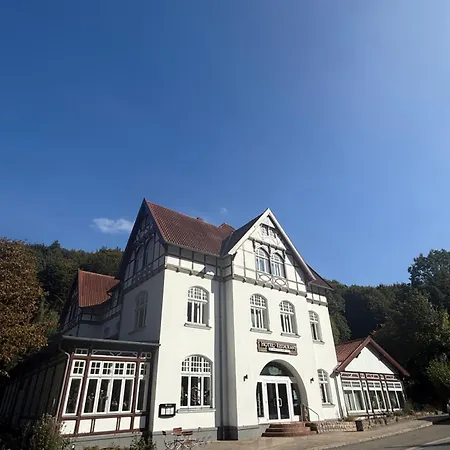 Wellnesshotel Waldquartier Gmbh 호텔