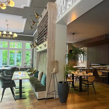 酒店 Wellnesshotel Waldquartier Gmbh *